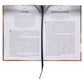 Op Pad Met God: 366 Grootdruk-Dagstukke: Kies 'n Lewe Wat God Eer (Hardeband)