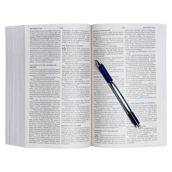 CSB Outreach Large Print Bible (Paperback) - Image 9